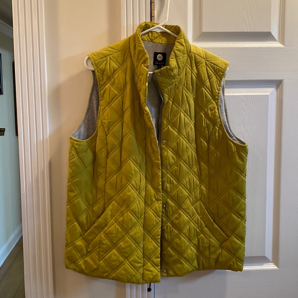 Jones New York Sport Vest